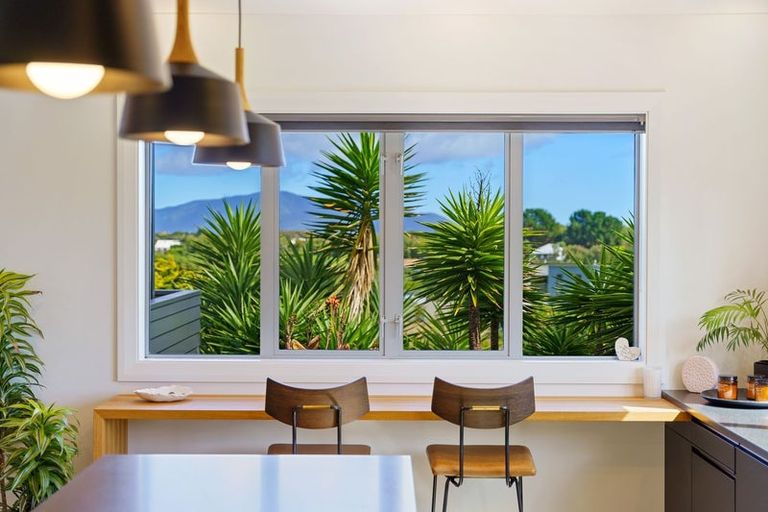 Photo of property in 36 Raukawa Road, Peka Peka, Waikanae, 5391