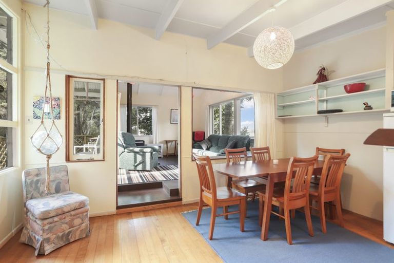 Photo of property in 66 Whatipu Road, Huia, Auckland, 0604