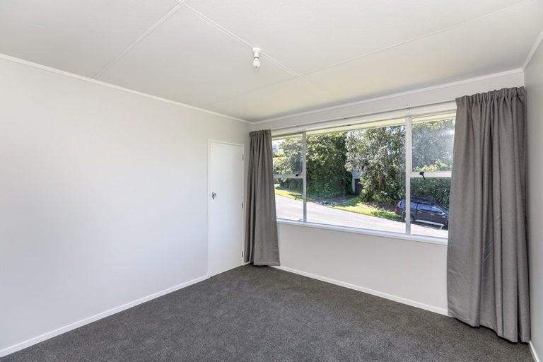 Photo of property in 10 Tavistock Street, Westown, New Plymouth, 4310