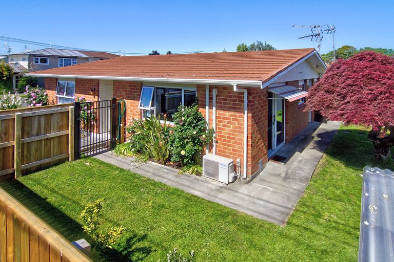 Photo of property in 9 Cambridge Terrace, Masterton, 5810