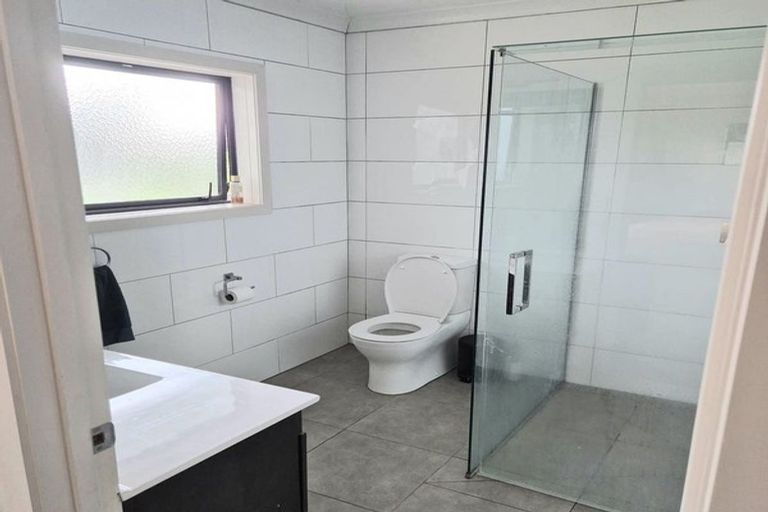 Photo of property in 17 Gorge Road, Maungaturoto, 0520