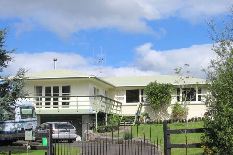 Photo of property in 12 Lynwood Place, Brookfield, Tauranga, 3110