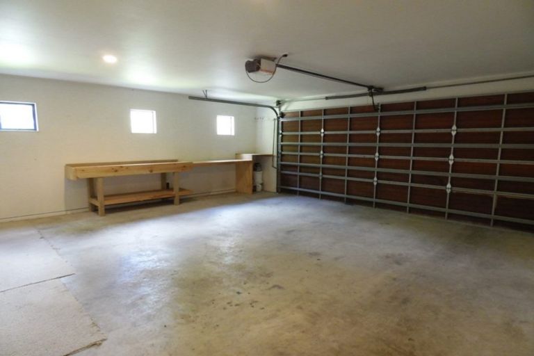 Photo of property in 56a Lagoon Way, West Harbour, Auckland, 0618