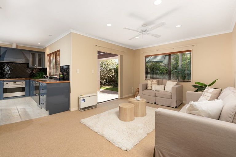 Photo of property in 98 Santa Monica Drive, Papamoa Beach, Papamoa, 3118