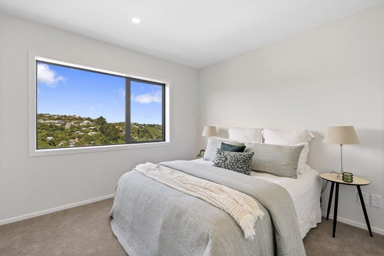 Photo of property in 62 Tiketike Way, Brooklyn, Wellington, 6021