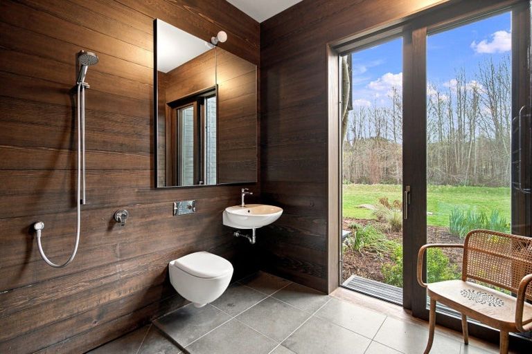 Photo of property in 39 Main Road North, Geraldine, 7930