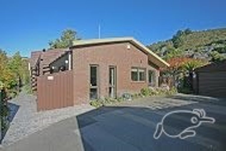 Photo of property in 10b Wedgewood Avenue, Cashmere, Christchurch, 8022