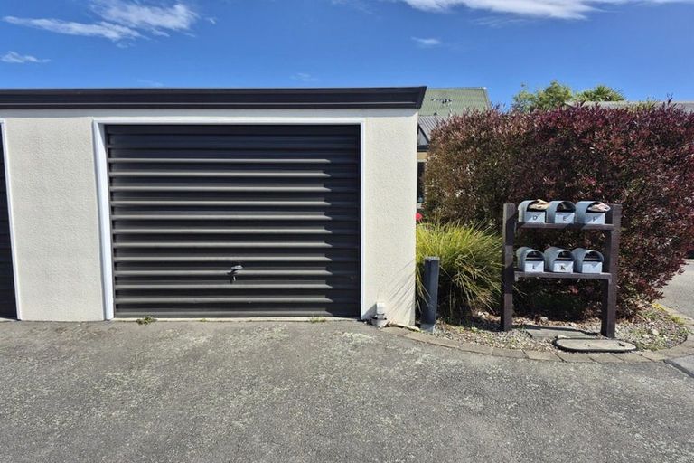 Photo of property in 33f Peverel Street, Riccarton, Christchurch, 8011