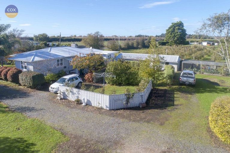 Photo of property in 166 Mill Road, Clive, 4180