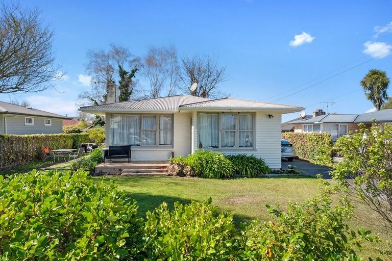 Photo of property in 74 Aurora Terrace, Hillcrest, Hamilton, 3216