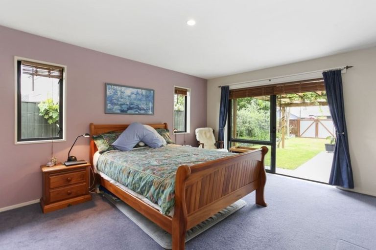 Photo of property in 2 Baltic Place, Northwood, Christchurch, 8051