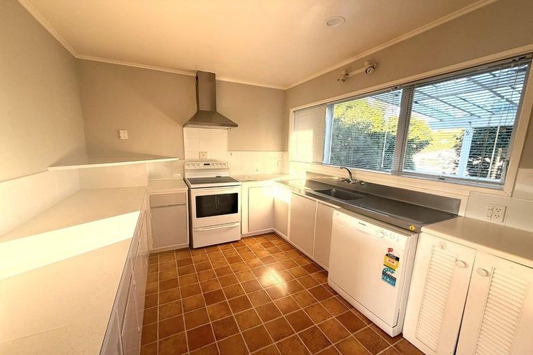 Photo of property in 6 Ayr Place, Papakowhai, Porirua, 5024