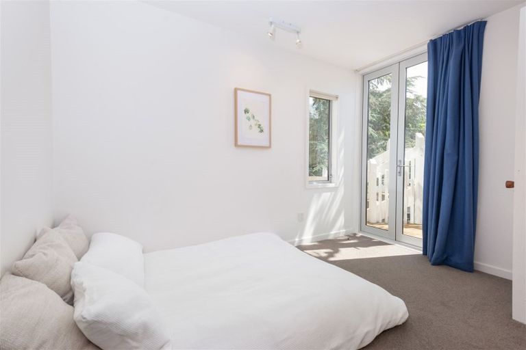 Photo of property in 25 Valley Road, Cashmere, Christchurch, 8022