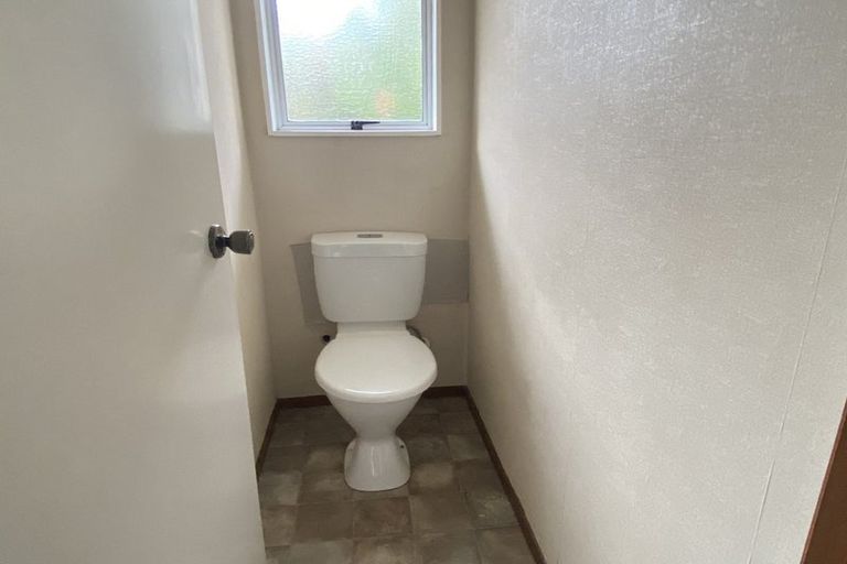 Photo of property in 88 William Bayes Place, Red Beach, 0932