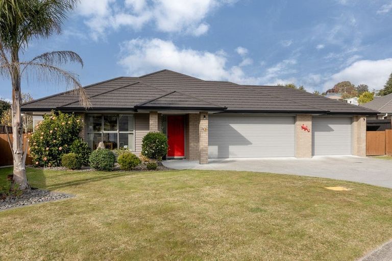 Photo of property in 56 Fairfax Crescent, Pyes Pa, Tauranga, 3112