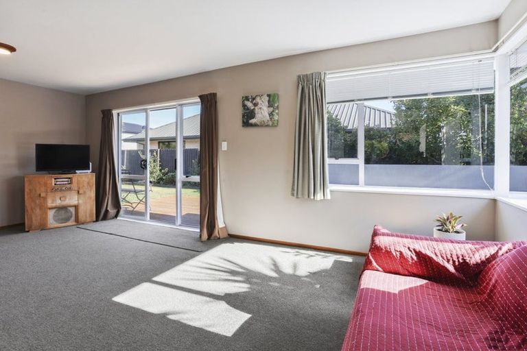 Photo of property in 12b Chardale Street, Avondale, Christchurch, 8061