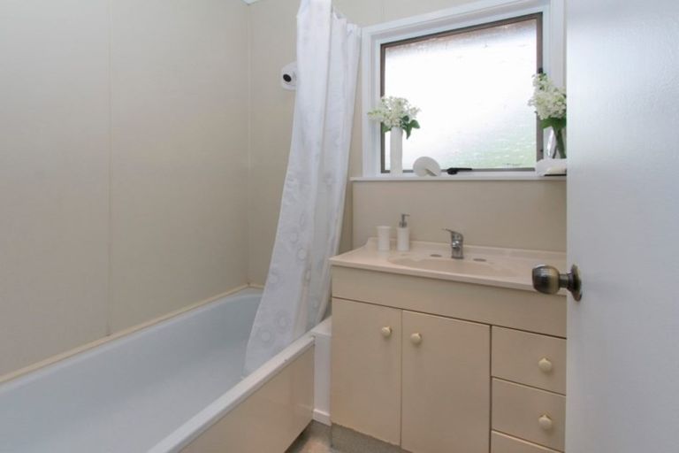 Photo of property in 1/104 Pakuranga Road, Pakuranga, Auckland, 2010