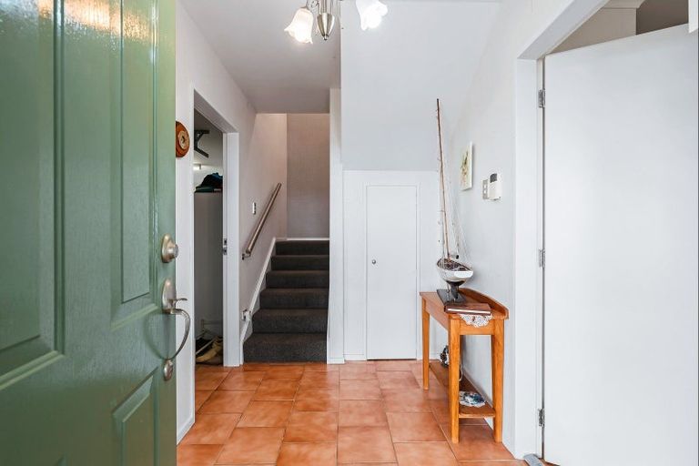 Photo of property in 91 Kahotea Drive, Motuoapa, 3382