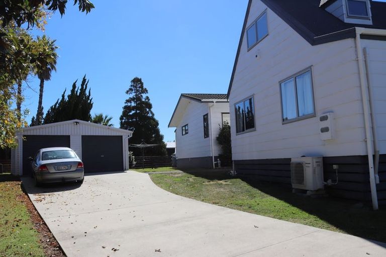 Photo of property in 7a Litchfield Place, Clarks Beach, 2122