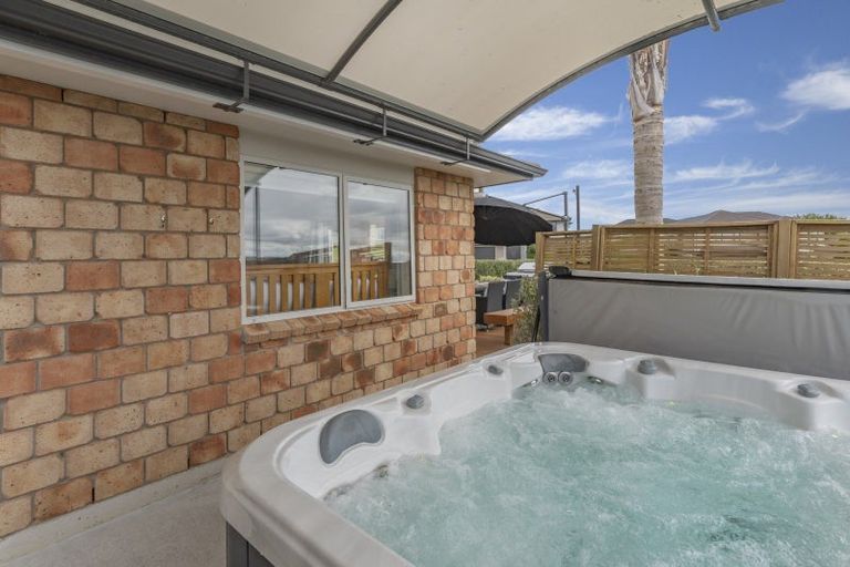 Photo of property in 43 Abby Close, Pukekohe, 2120