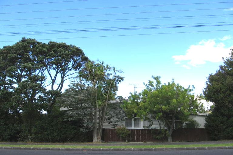 Photo of property in 2/41 Deep Creek Road, Waiake, Auckland, 0630