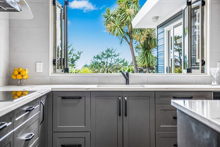 Photo of property in 6/199 Birdwood Road, Massey, Auckland, 0614