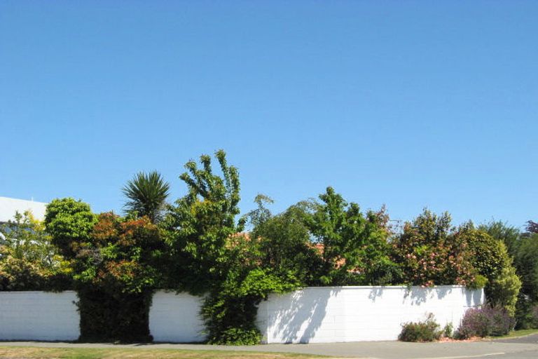 Photo of property in 149 Memorial Avenue, Burnside, Christchurch, 8053