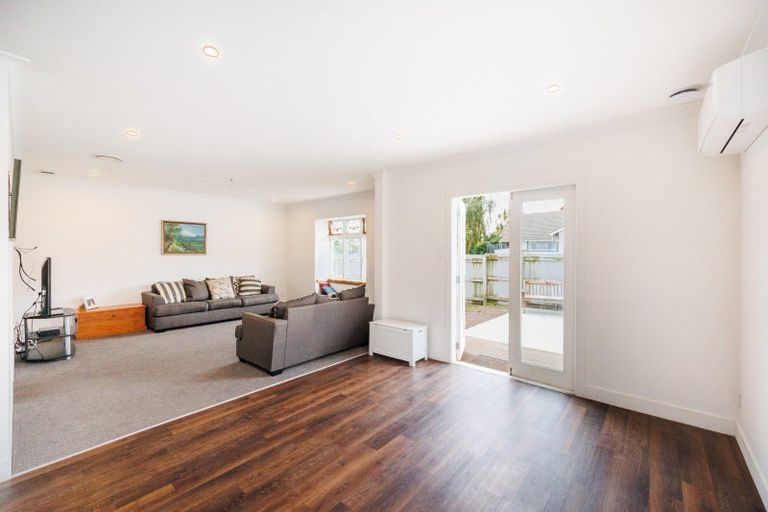 Photo of property in 11 East Street, Feilding, 4702