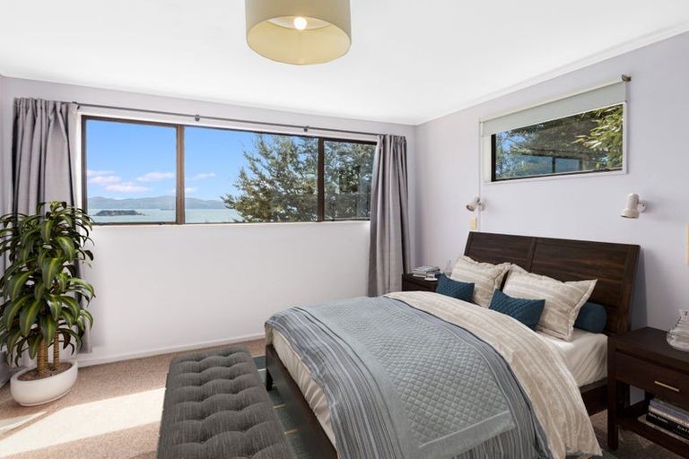 Photo of property in 15 Karaka Street, Eastbourne, Lower Hutt, 5013