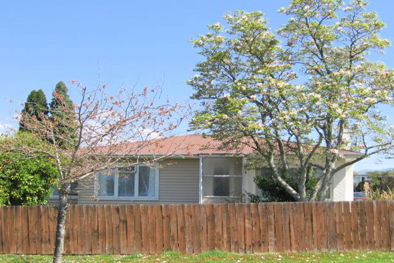 Photo of property in 26 Island View Road, Western Heights, Rotorua, 3015