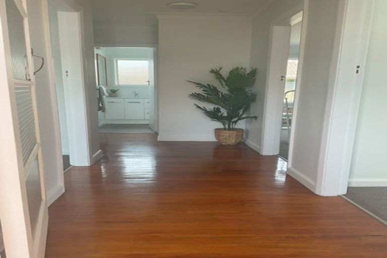 Photo of property in 16 Worthy Street, Ilam, Christchurch, 8041