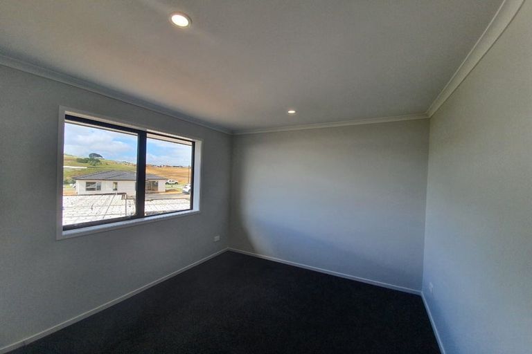 Photo of property in 22 Calder Crescent, Pokeno, 2402