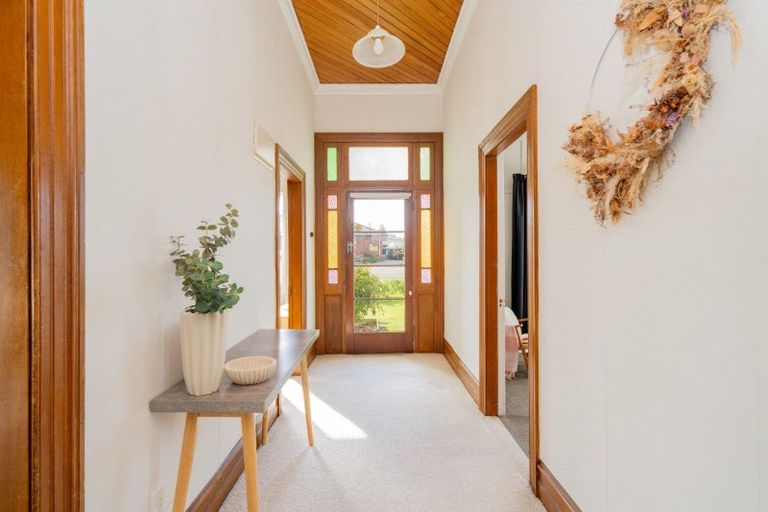Photo of property in 11 Essex Street, Winton, 9720