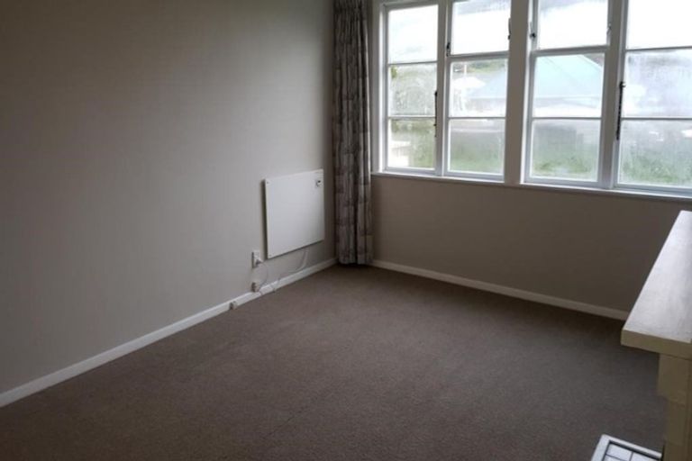 Photo of property in 28 Judd Crescent, Naenae, Lower Hutt, 5011