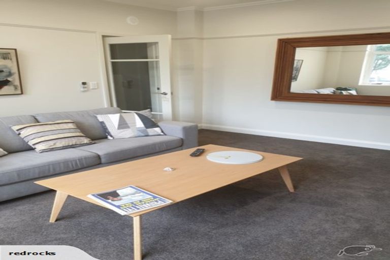 Photo of property in Fountain Court, 9/48 Oriental Parade, Oriental Bay, Wellington, 6011