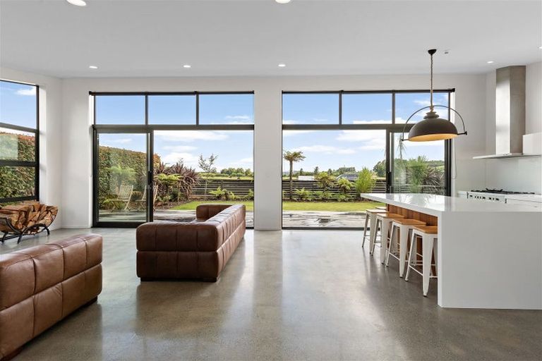 Photo of property in 99 Cashmere Bay Road, Moana, 7875