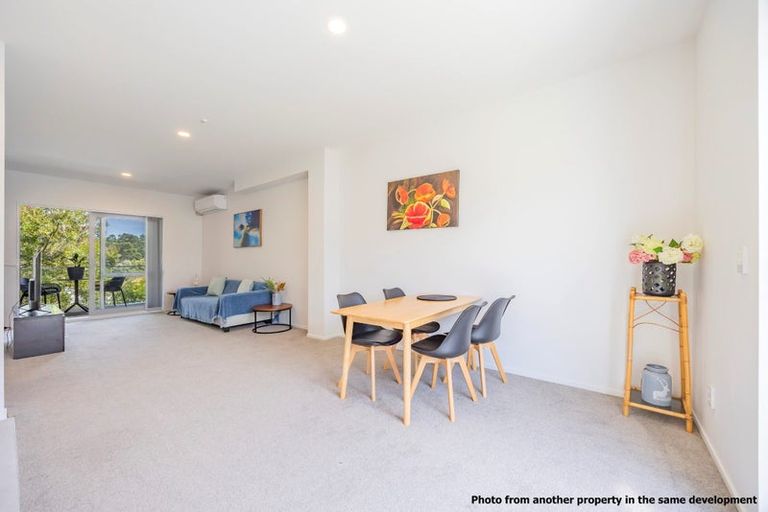 Photo of property in 57a Edmonton Road, Henderson, Auckland, 0612