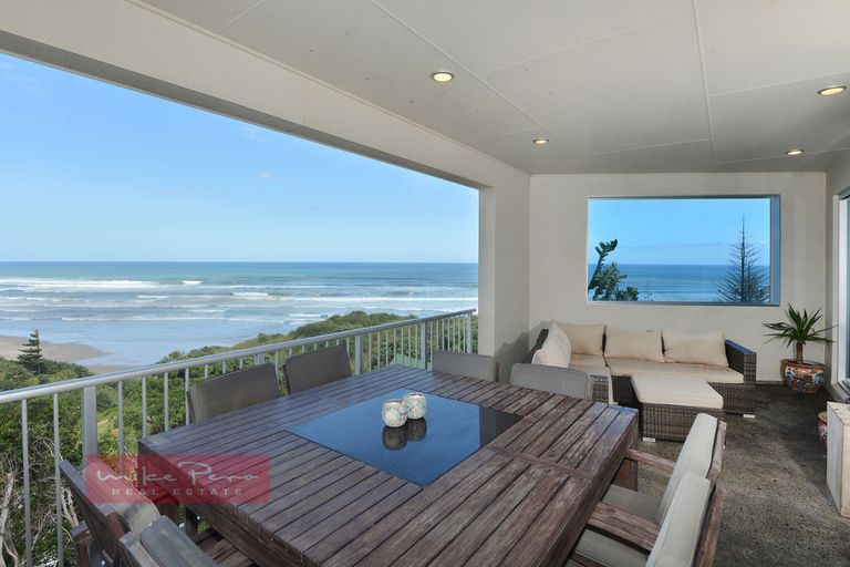 Photo of property in 20 Coates Avenue, Baylys Beach, Dargaville, 0377