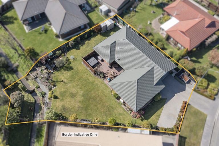 Photo of property in 6 Thornhill Place, Sockburn, Christchurch, 8042