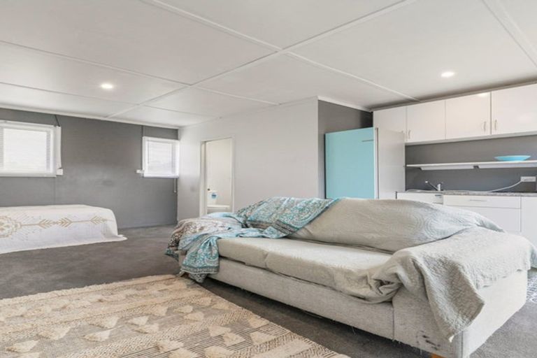 Photo of property in 10 Hillview Road, Waihi Beach, 3611