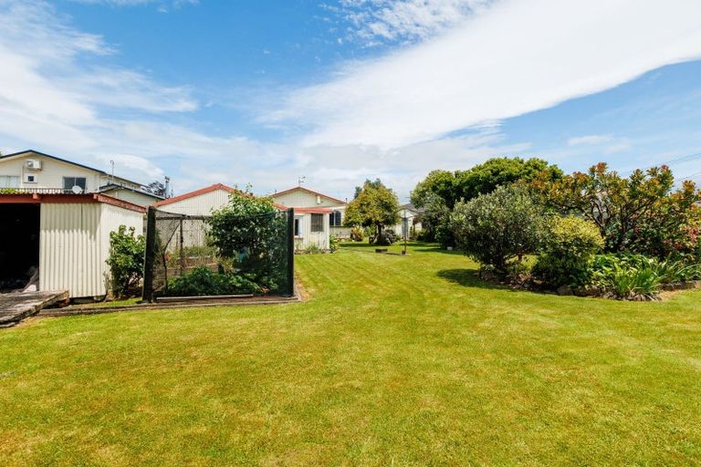 Photo of property in 24 Mangahao Road, Pahiatua, 4910