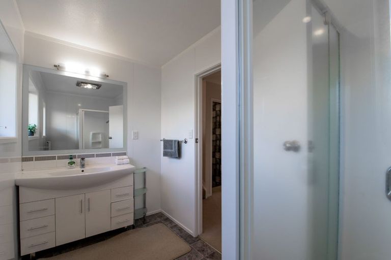 Photo of property in 22 Carter Drive, Pomare, Rotorua, 3015