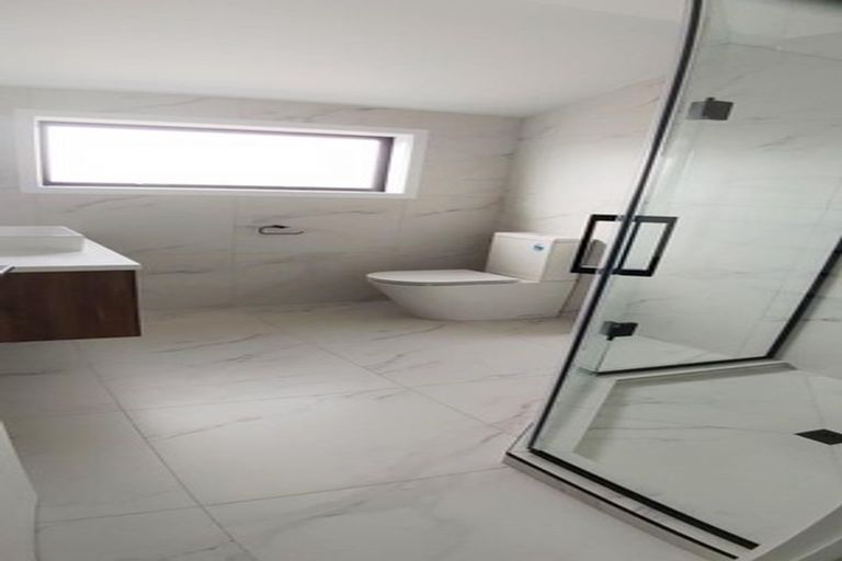 Photo of property in 20b Garland Road, Greenlane, Auckland, 1061