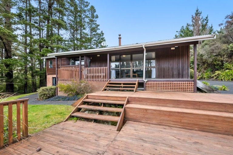 Photo of property in 70 Kaitoke Loop, Kaitoke, Upper Hutt, 5018