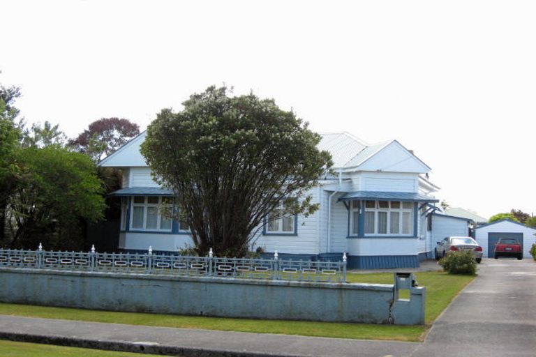 Photo of property in 39 Peel Street, Westport, 7825