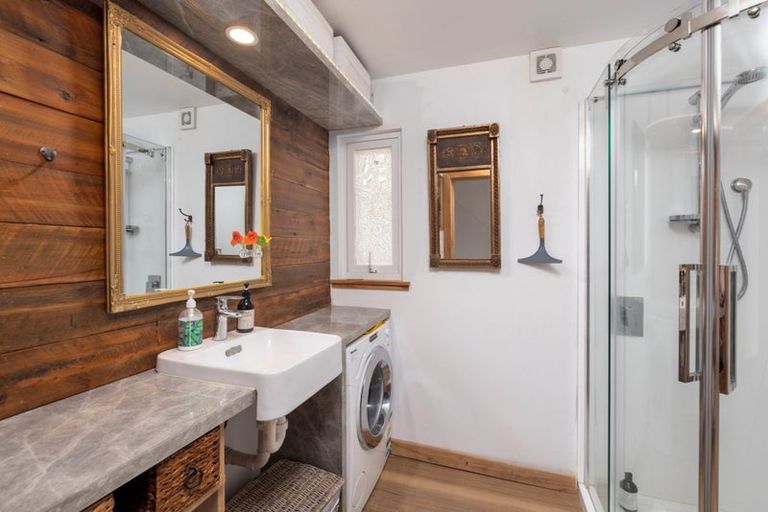 Photo of property in 31 Beachville Road, Redcliffs, Christchurch, 8081