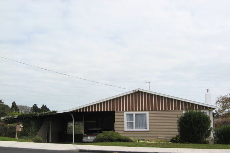 Photo of property in 162 Seaview Road, Westown, New Plymouth, 4310