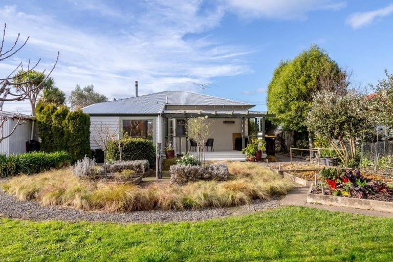 Photo of property in 24 Wyndham Street, Carterton, 5713