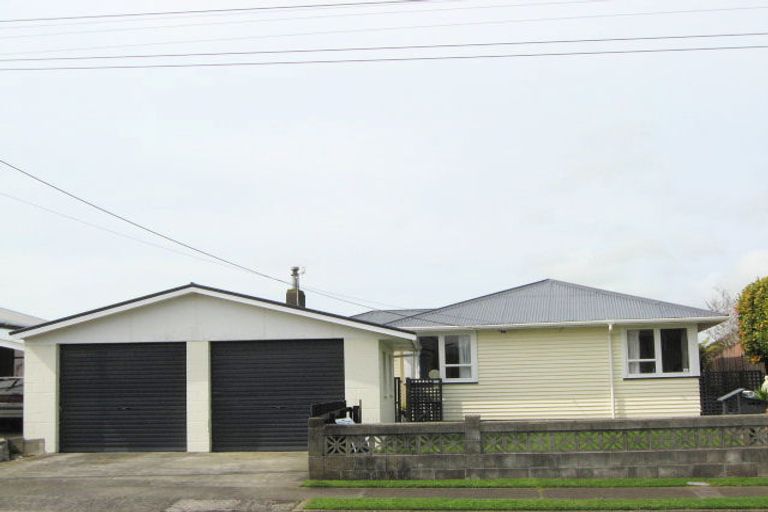 Photo of property in 18 Watene Crescent, Waitara, 4320