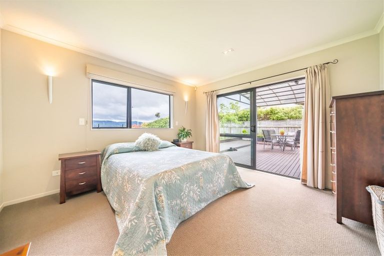 Photo of property in 2 Cosgrove Rise, Riverstone Terraces, Upper Hutt, 5018